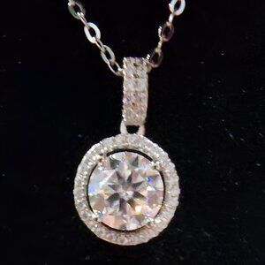 Sterling Silver 1.0ct Moissanite Diamond Halo Necklace